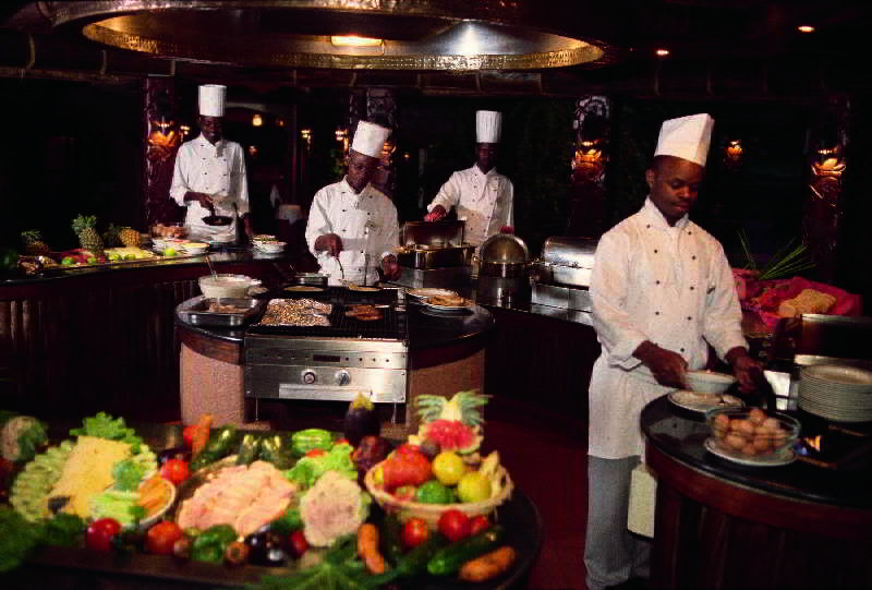 Serengeti Serena Safari Lodge Esterno foto