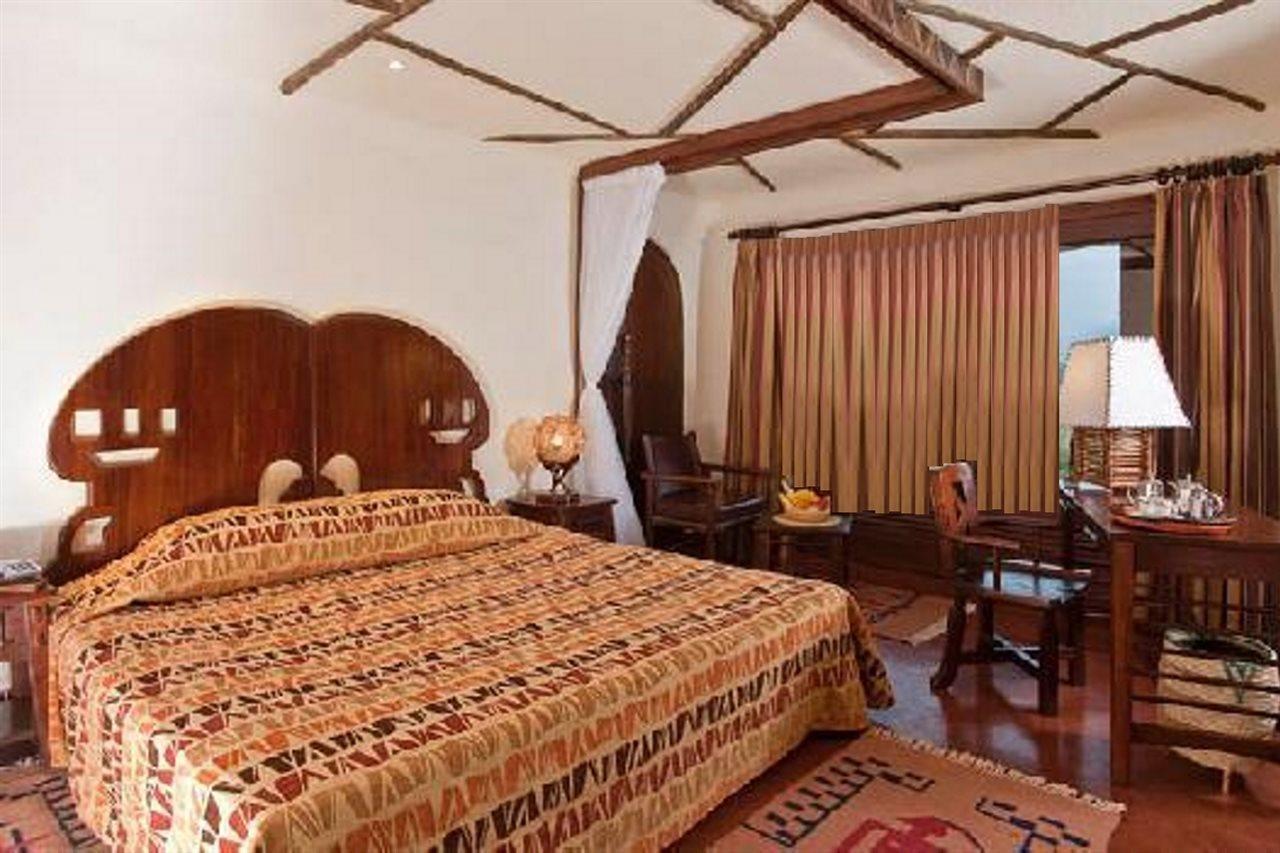Serengeti Serena Safari Lodge Esterno foto