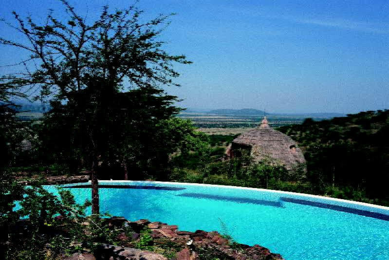 Serengeti Serena Safari Lodge Esterno foto